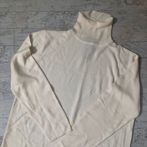 Sag Harbor Petite Turtleneck Sweater Women’ Large